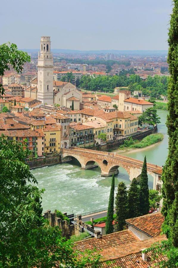 Residenza Citta Antica Apartment Verona Luaran gambar